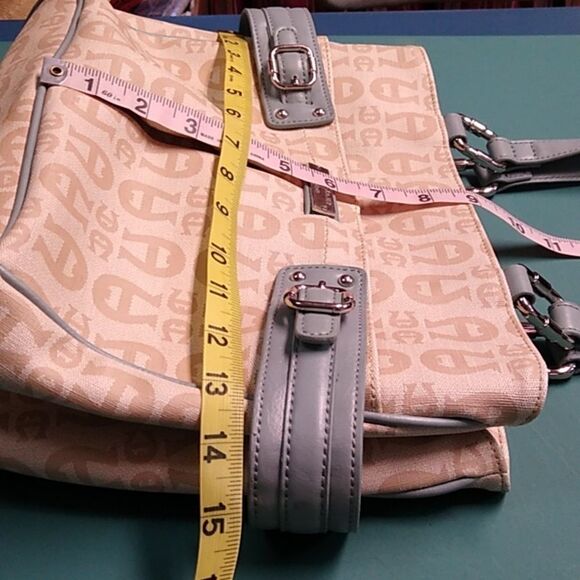 Etienne Aigner Cream Blue And Tan Shoulder Bag with Structured Design - Picture 10 of 11